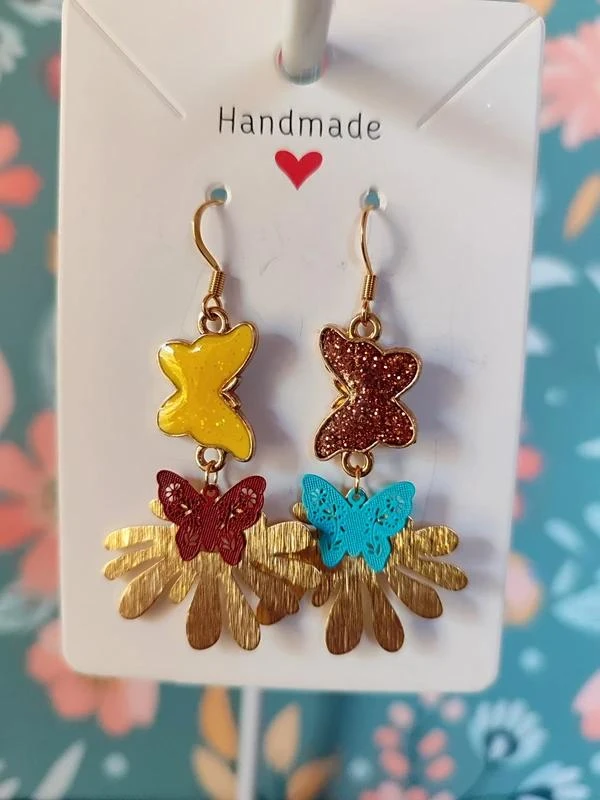 boucles d'oreilles colorées